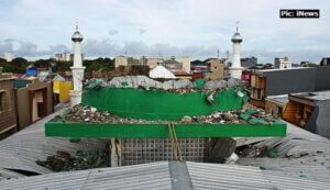 kubah masjid ambruk makassar